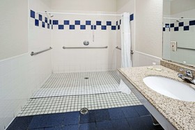 Super 8 by Wyndham Houston Hobby Airport South