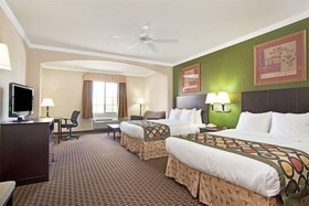 Super 8 by Wyndham IAH West/Greenspoint