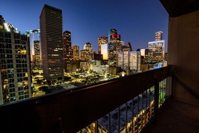 The Apple Theory Downtown