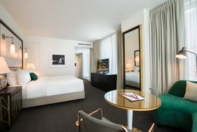 The Laura, Houston Downtown, Autograph Collection