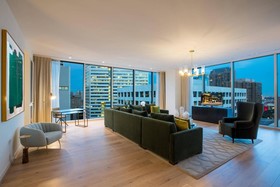 The Laura, Houston Downtown, Autograph Collection