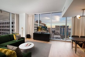 The Laura, Houston Downtown, Autograph Collection