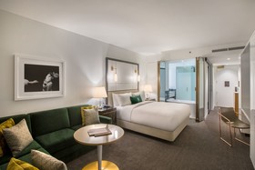 The Laura, Houston Downtown, Autograph Collection