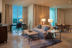 The Westin Houston, Memorial City