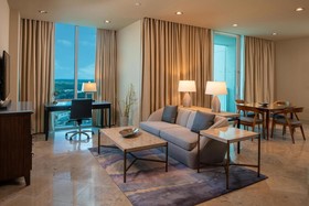 The Westin Houston, Memorial City