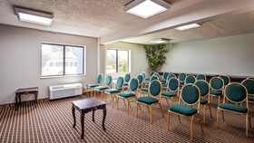 OYO Townhouse Houston Airport North