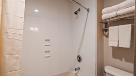 OYO Townhouse Houston Airport North