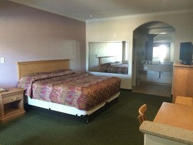 Woodland Inn and Suites
