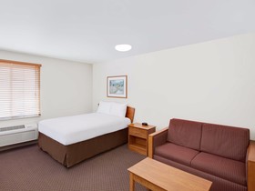 Woodspring Suites Houston Westchase