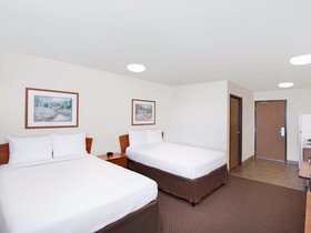 Woodspring Suites Houston Westchase