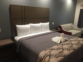 Americas Inn & Suites IAH North