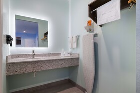 Americas Best Value Inn Aldine Westfield