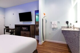 Americas Best Value Inn Aldine Westfield