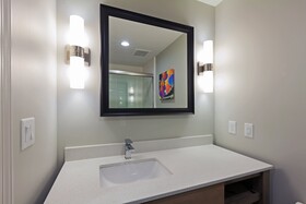Holiday Inn Houston Northeast Bush Airport