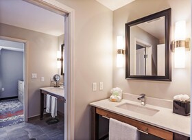 Holiday Inn Houston Northeast Bush Airport