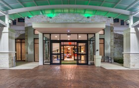 Holiday Inn Houston Northeast Bush Airport