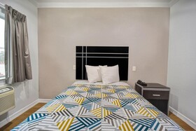 Motel 6 Humble, TX - Houston International Airport