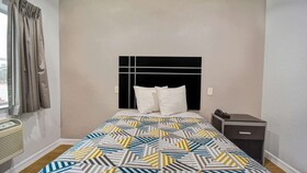 Motel 6 Humble, TX - Houston International Airport
