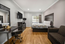 Motel 6 Humble, TX - Houston International Airport
