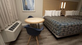 Palace Inn Blue Iah East