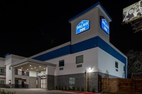 Palace Inn Blue Iah East
