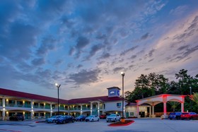 Americas Best Value Inn & Suites IAH Airport North