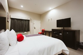 Americas Best Value Inn & Suites IAH Airport North