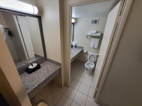 Ramada by Wyndham Houston Intercontinental Airport East