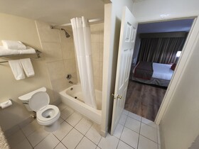 Ramada by Wyndham Houston Intercontinental Airport East