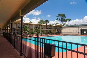 Ramada by Wyndham Houston Intercontinental Airport East