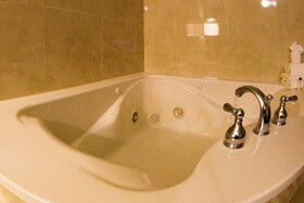 Ramada by Wyndham Houston Intercontinental Airport East