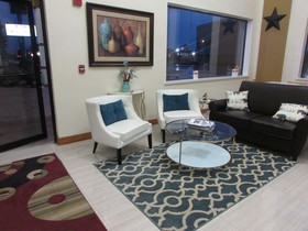 Rodeway Inn & Suites