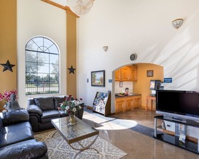 Rodeway Inn & Suites