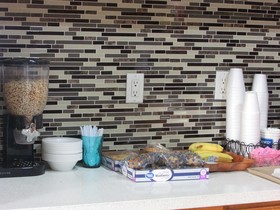 Rodeway Inn & Suites