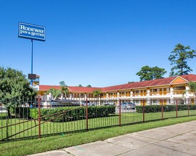 Rodeway Inn & Suites