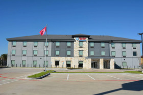SureStay Plus Hotel by Best Western Humble