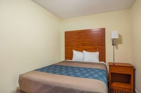 Econo Lodge Huntsville University Area