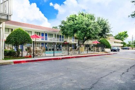 Motel 6 Huntsville
