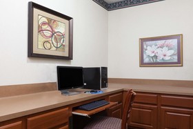 Super 8 by Wyndham Huntsville