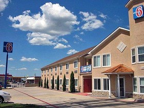 Motel 6 Hutchins TX
