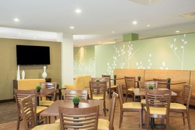 Sleep Inn & Suites