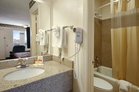 Days Inn by Wyndham Dallas Irving