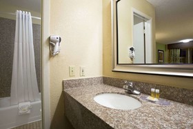 Days Inn by Wyndham Dallas Irving