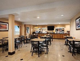 Days Inn by Wyndham Dallas Irving