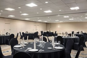 DoubleTree by Hilton Hotel Dallas - DFW Airport North