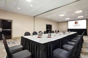 DoubleTree by Hilton Hotel Dallas - DFW Airport North