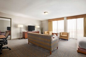 DoubleTree by Hilton Hotel Dallas - DFW Airport North