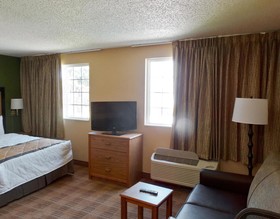 Hawthorn Extended Stay by Wyndham Irving DFW North