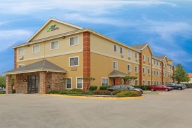 Hawthorn Extended Stay by Wyndham Irving DFW North