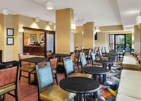 Hampton Inn Dallas/Las Colinas
